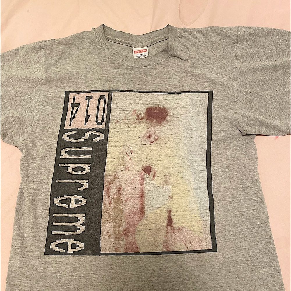 Supreme t shirt